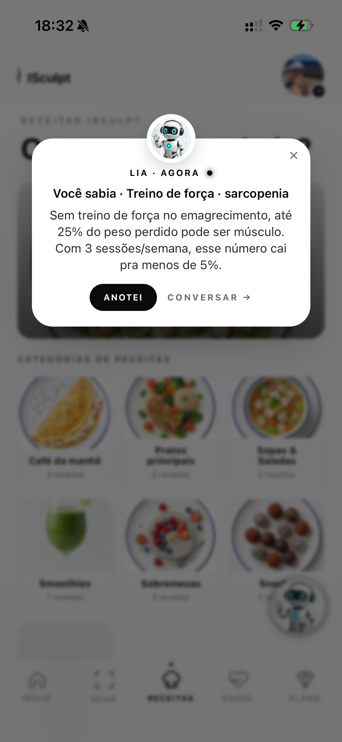 A Lia dando uma dica dentro do app